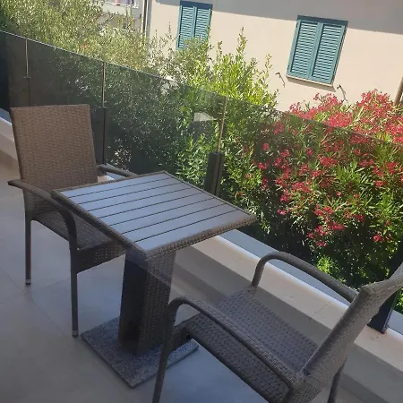 וילה Sol Delux